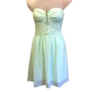 Strapless dress medium  